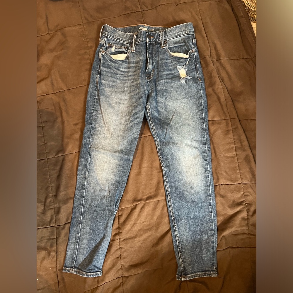 Old Navy Mens Blue Jeans Relaxed Slim with Distressed Details 30x30